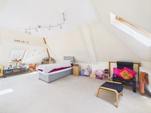 Bedroom 5- click for photo gallery